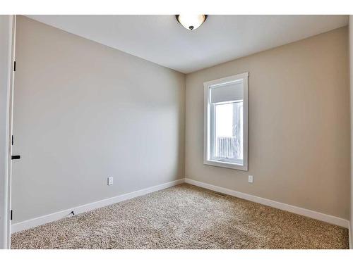 7-3814 Sundance Close, Coalhurst, AB - Indoor Photo Showing Other Room