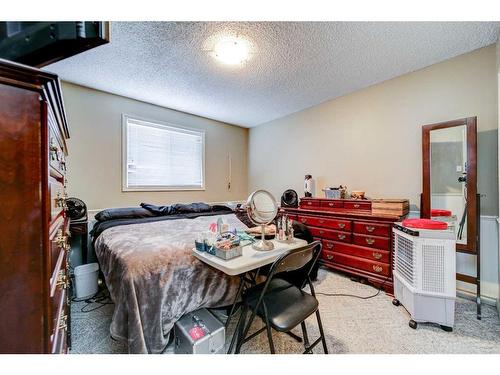 51 Trent Road West, Lethbridge, AB - Indoor