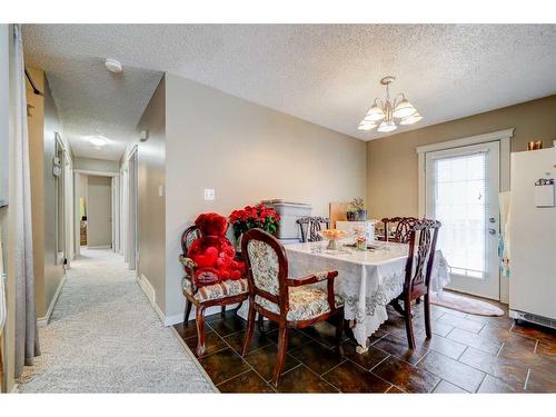 51 Trent Road West, Lethbridge, AB - Indoor Photo Showing Dining Room