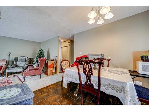 51 Trent Road West, Lethbridge, AB - Indoor Photo Showing Dining Room