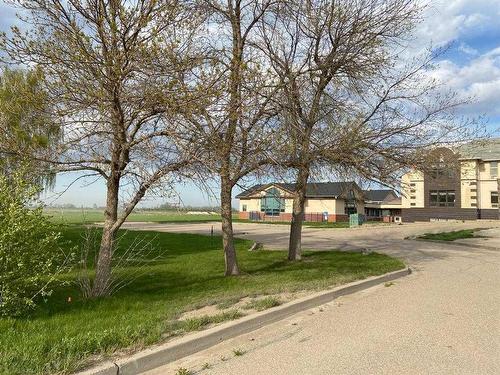 391 N 400 Street East, Raymond, AB 