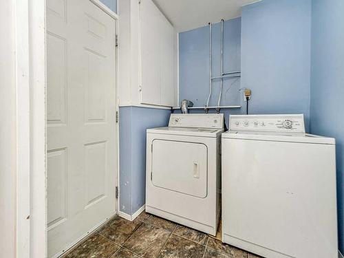 2111 16 Avenue, Coaldale, AB - Indoor Photo Showing Laundry Room