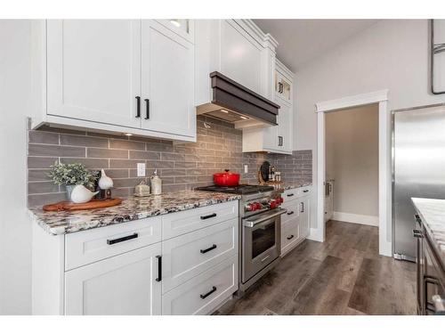 2505 Aspen Drive, Coaldale, AB - Indoor Photo Showing Kitchen With Upgraded Kitchen