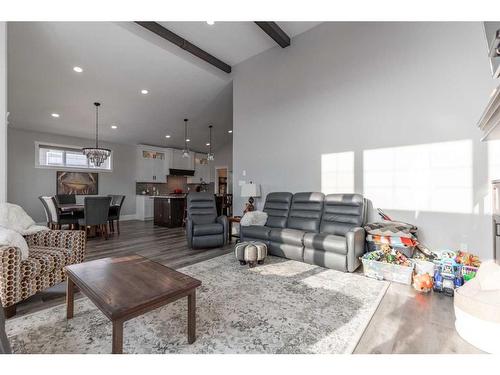 2505 Aspen Drive, Coaldale, AB - Indoor Photo Showing Living Room