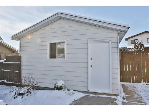 386 Mcmaster Boulevard West, Lethbridge, AB - Outdoor With Exterior