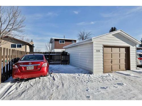 386 Mcmaster Boulevard West, Lethbridge, AB - Outdoor With Exterior