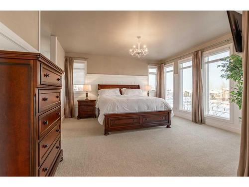 223 Grand River Boulevard West, Lethbridge, AB - Indoor Photo Showing Bedroom