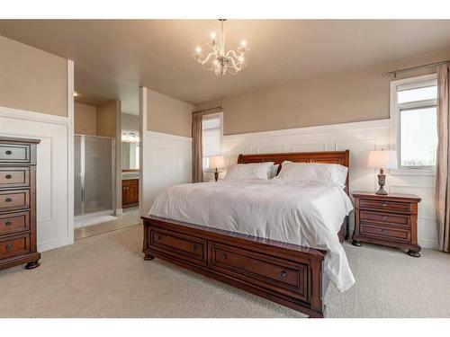 223 Grand River Boulevard West, Lethbridge, AB - Indoor Photo Showing Bedroom