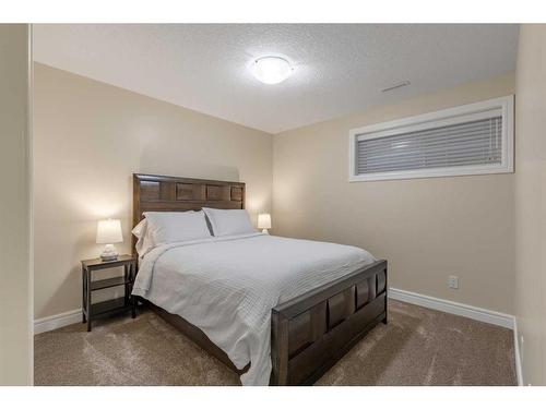 223 Grand River Boulevard West, Lethbridge, AB - Indoor Photo Showing Bedroom