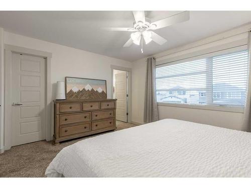 306 Crocus Terrace West, Lethbridge, AB - Indoor Photo Showing Bedroom