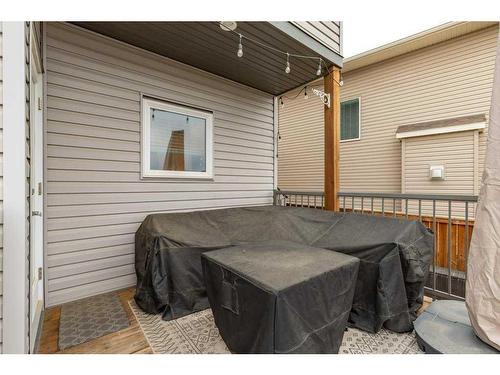 306 Crocus Terrace West, Lethbridge, AB - Outdoor With Exterior