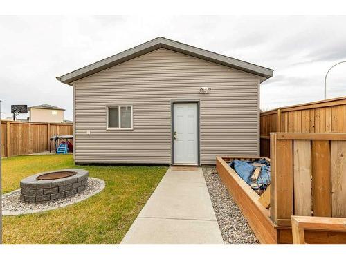 306 Crocus Terrace West, Lethbridge, AB - Outdoor With Exterior