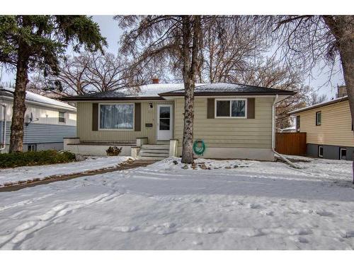 417 25 Street South, Lethbridge, AB - Outdoor