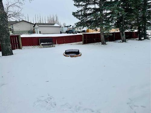 145 6 Street, Stirling, AB - Outdoor