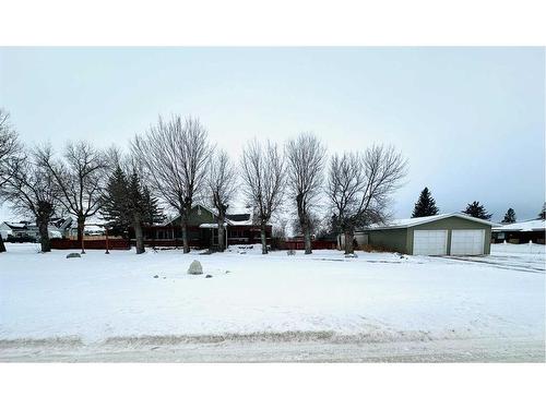 145 6 Street, Stirling, AB - Outdoor