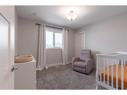 875 Miners Boulevard West, Lethbridge, AB - Indoor Photo Showing Bedroom