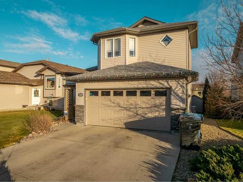 248 Squamish Court West, Lethbridge, AB - Outdoor