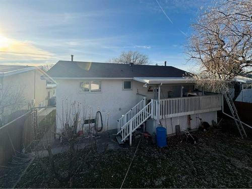 18 Sheridan Place West, Lethbridge, AB - Outdoor With Deck Patio Veranda