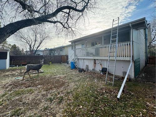 18 Sheridan Place West, Lethbridge, AB - Outdoor With Deck Patio Veranda