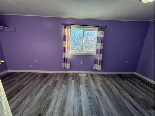 310 11 St, Fort Macleod, AB - Indoor Photo Showing Other Room