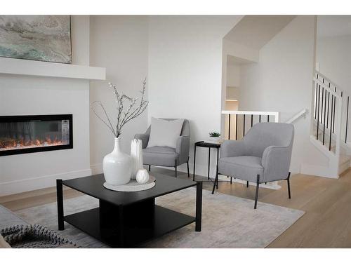 2710 43Rd Street West, Lethbridge, AB - Indoor Photo Showing Living Room With Fireplace