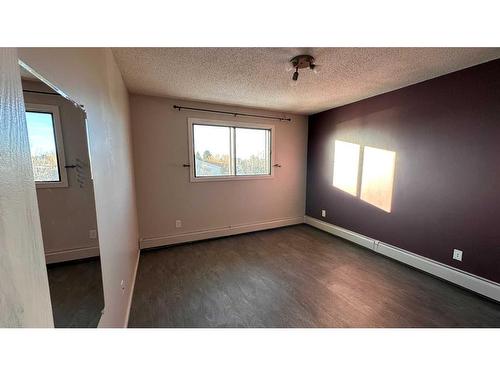 308-3910 23 Avenue South, Lethbridge, AB - Indoor Photo Showing Other Room