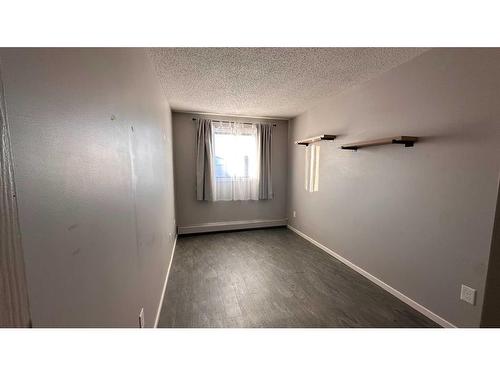 308-3910 23 Avenue South, Lethbridge, AB - Indoor Photo Showing Other Room