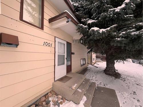 649 10 Street South, Lethbridge, AB - Outdoor