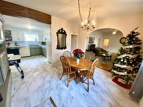 436 18 Street, Fort Macleod, AB - Indoor Photo Showing Dining Room