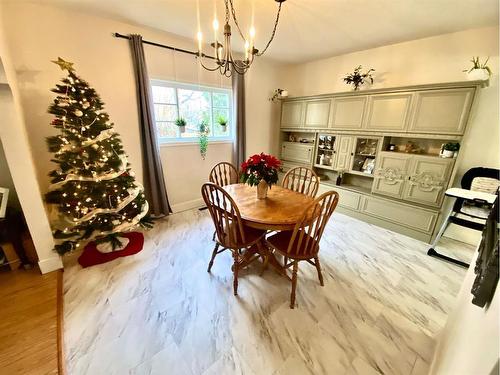 436 18 Street, Fort Macleod, AB - Indoor Photo Showing Dining Room