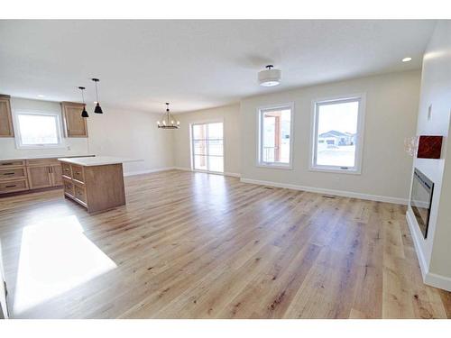 5404 44 A Street, Taber, AB - Indoor Photo Showing Bathroom