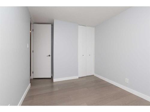 2018 23 Street North, Lethbridge, AB - Indoor Photo Showing Other Room