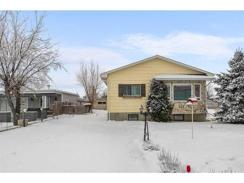 4913 51 Avenue, Stavely, AB - Outdoor