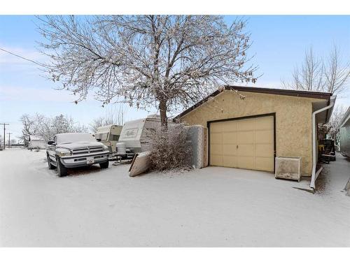 4913 51 Avenue, Stavely, AB - Outdoor