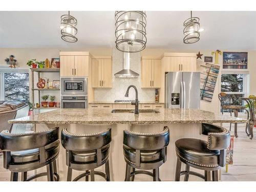 1-270 Couleesprings Terrace South, Lethbridge, AB - Indoor Photo Showing Kitchen With Upgraded Kitchen