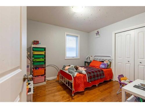 311 Barons Street, Nobleford, AB - Indoor Photo Showing Bedroom