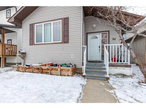 311 Barons Street, Nobleford, AB - Outdoor