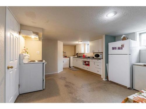 343 1St Street West, Cardston, AB - Indoor