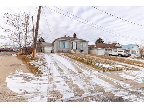 343 1St Street West, Cardston, AB - Outdoor