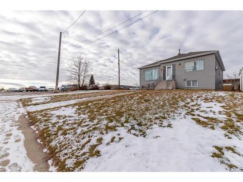 343 1St Street West, Cardston, AB - Outdoor