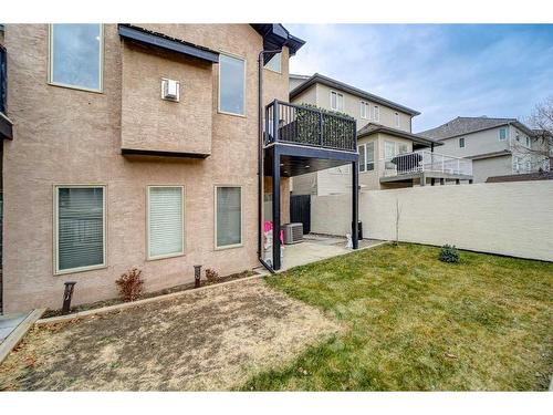 4 Heritage Point West, Lethbridge, AB - Outdoor With Exterior