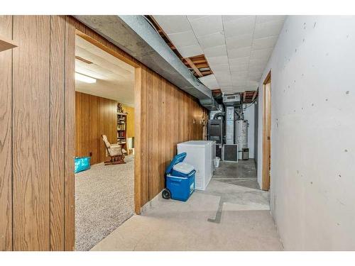 501 51 Avenue, Coalhurst, AB - Indoor Photo Showing Basement