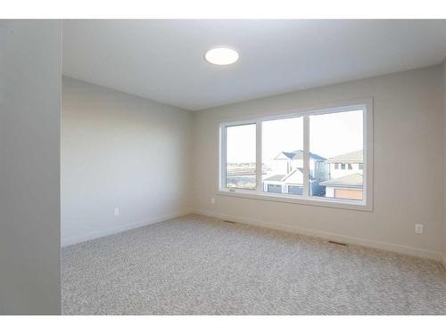 1400 Halifax Road West, Lethbridge, AB - Indoor Photo Showing Other Room