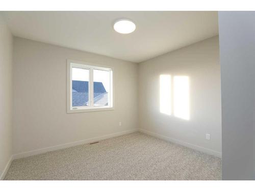 1400 Halifax Road West, Lethbridge, AB - Indoor Photo Showing Other Room