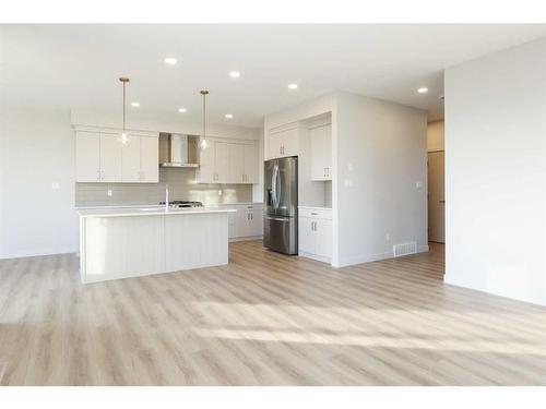 1400 Halifax Road West, Lethbridge, AB - Indoor Photo Showing Kitchen With Double Sink