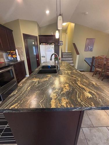 724 Florence Ho Leong Crescent North, Lethbridge, AB - Indoor Photo Showing Kitchen With Double Sink