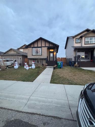 724 Florence Ho Leong Crescent North, Lethbridge, AB - Outdoor With Facade