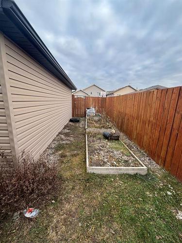 724 Florence Ho Leong Crescent North, Lethbridge, AB - Outdoor