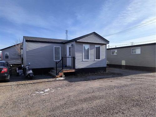 5-1048 Elk Avenue, Pincher Creek, AB 