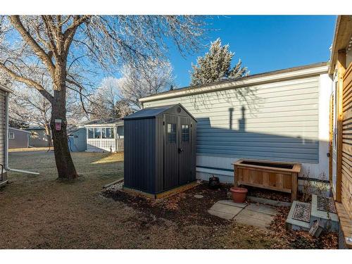 2946 31 Street South, Lethbridge, AB 